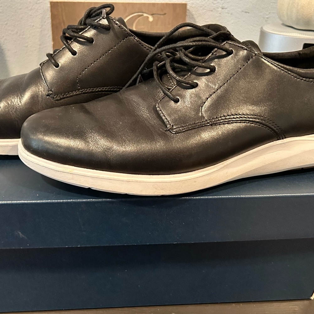 Cole Haan Black Leather Men's Oxfords with White Soles